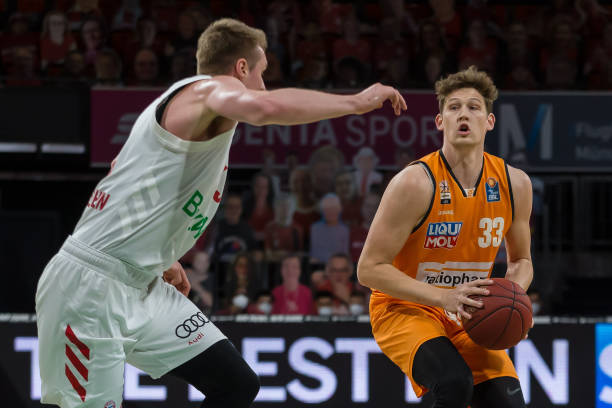 灯的双重照 灯的双重照