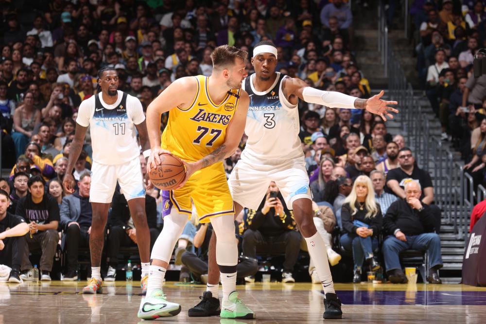 与此前一些 与此前一些