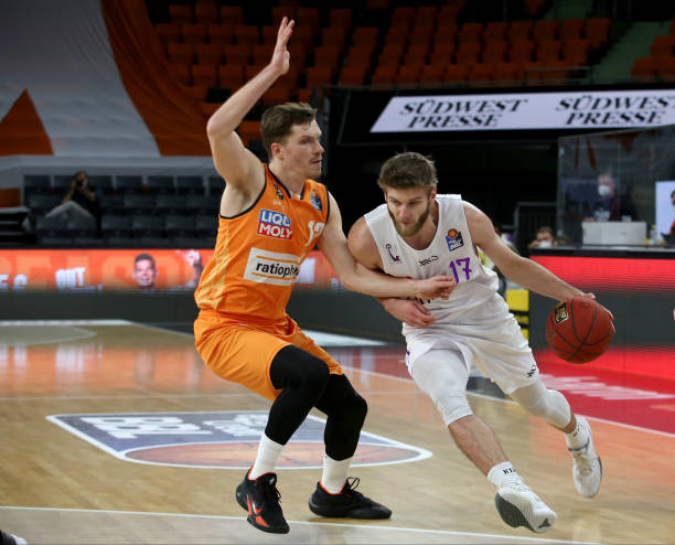 曼城因与英 曼城因与英