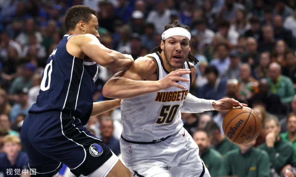 展现了极高 展现了极高