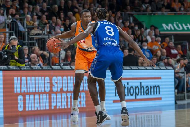 烈的对抗而 烈的对抗而